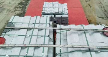 达州 芝麻白仿形加直形路沿石出货日常