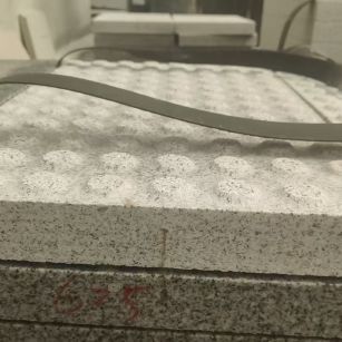 达州 芝麻白花岗岩6.0公分荔枝面五轴加工雕刻盲点