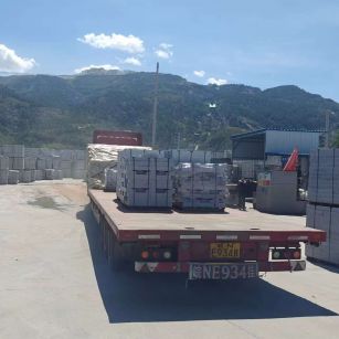 达州 芝麻白仿形路沿石，直形路沿石