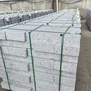 达州 白麻花岗岩路沿石，弧形路沿石，道牙石，马路牙子，界石，路缘石，平沿石，直岩石，平缘石等