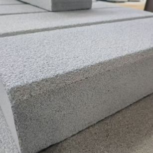 达州 芝麻灰荔枝面路沿石