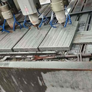 达州 芝麻白花岗岩荔枝面盲道雕刻