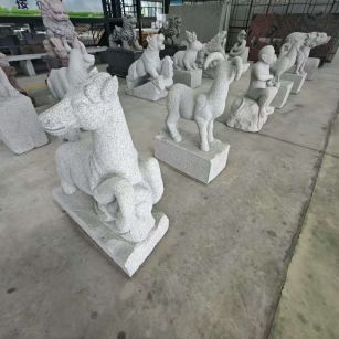达州 芝麻白花岗岩造型立体雕刻——十二生肖
