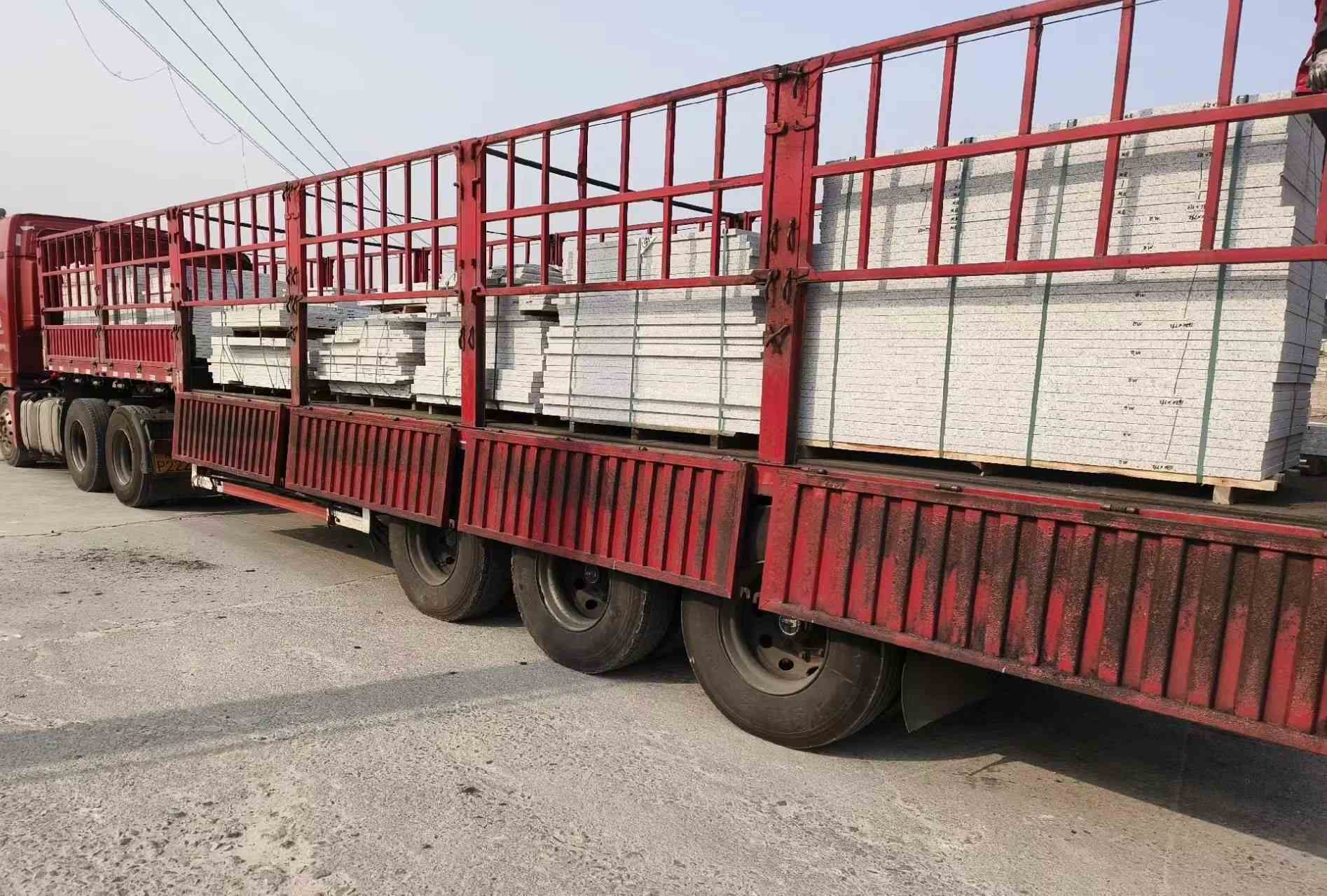 达州 白麻荔枝面外墙干挂，工厂装车日常