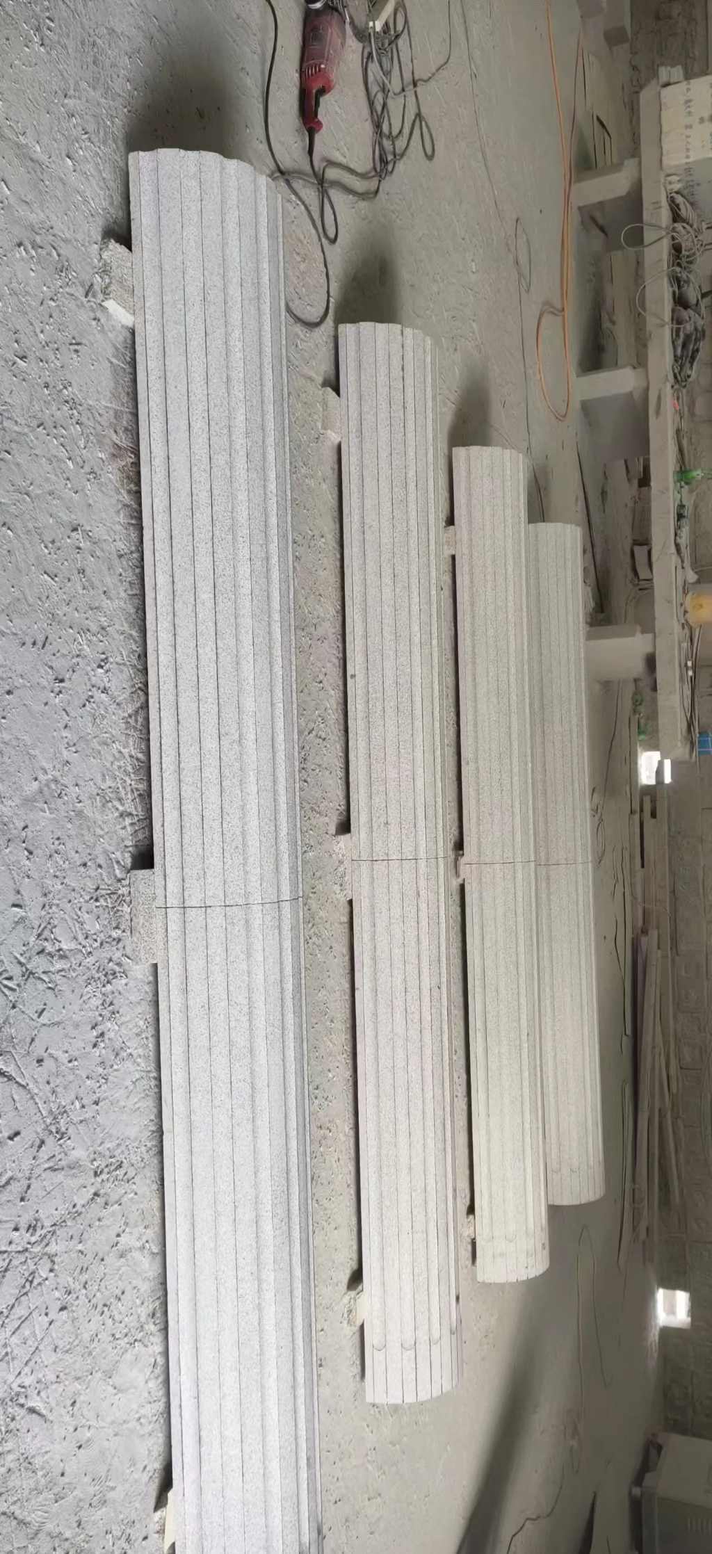 达州 花岗岩厂家带你看白麻花岗岩门楼大柱柱皮