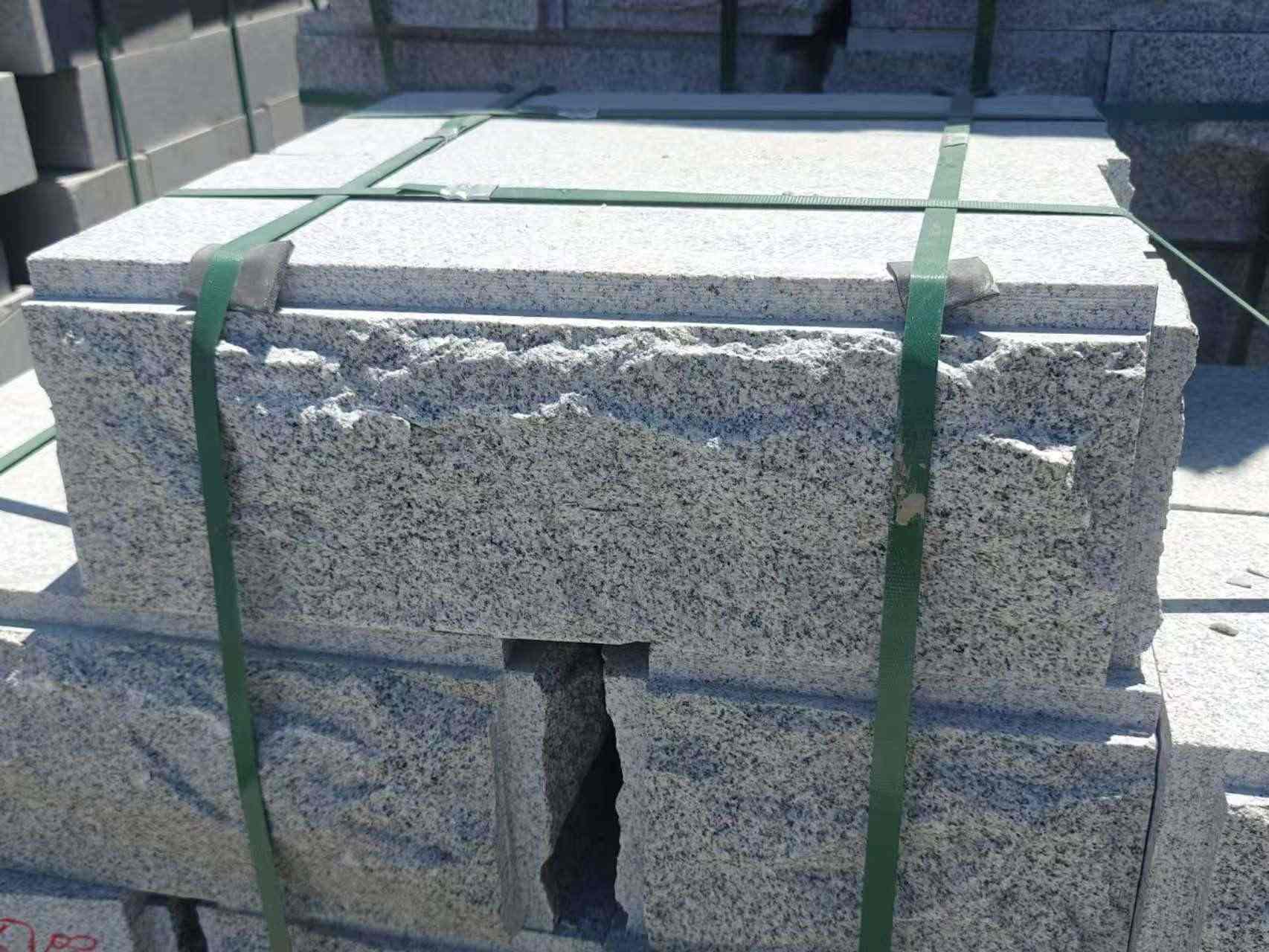 达州 芝麻白花岗岩自然面成品