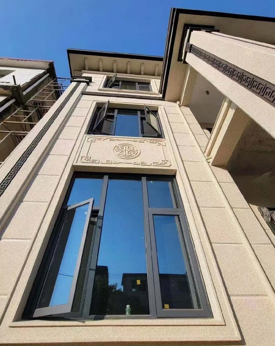 达州 黄金麻荔枝面别墅外墙干挂效果展示