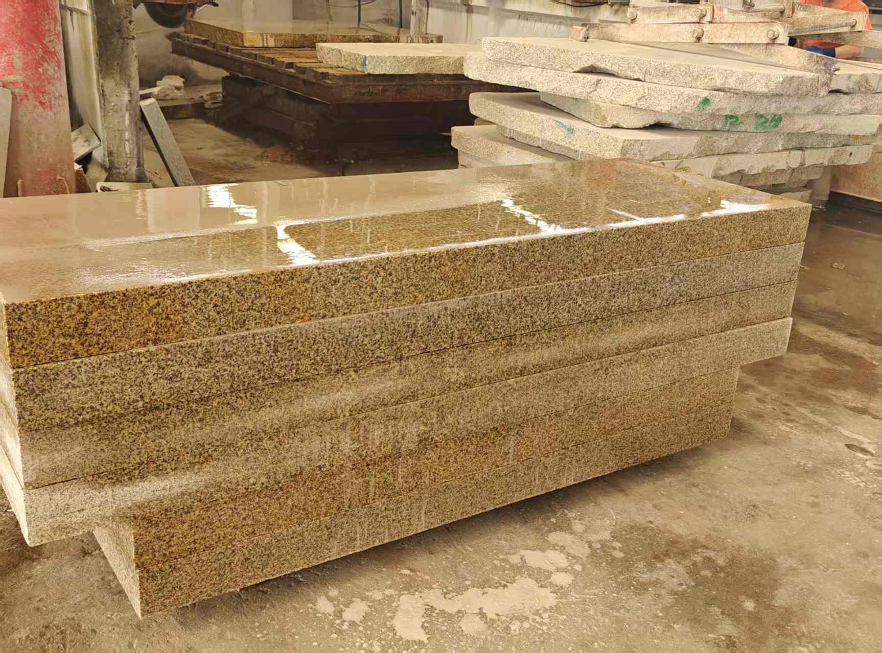 达州 黄金麻栏杆料半成品加工中