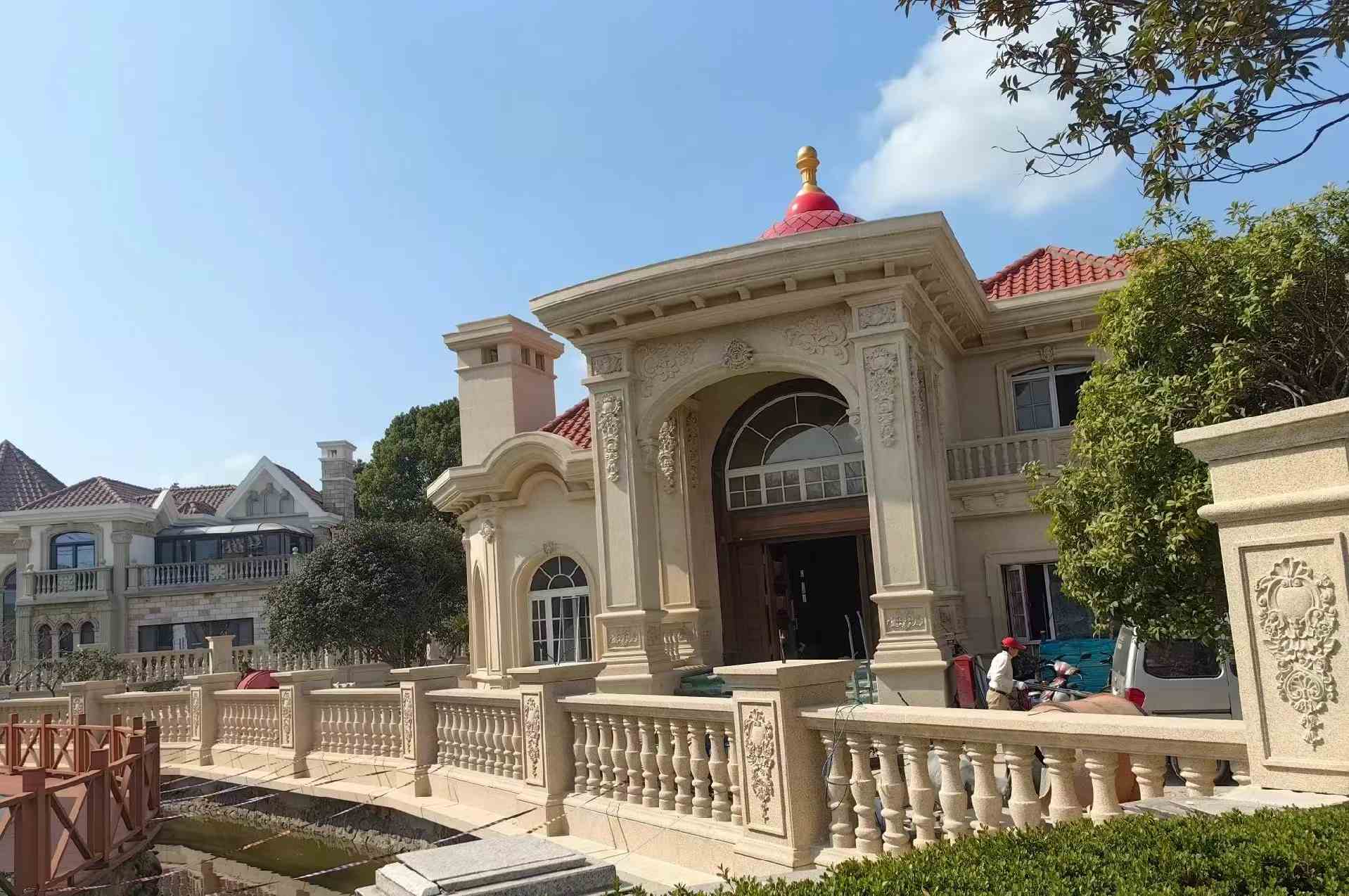 达州 黄金麻花岗岩欧式别墅