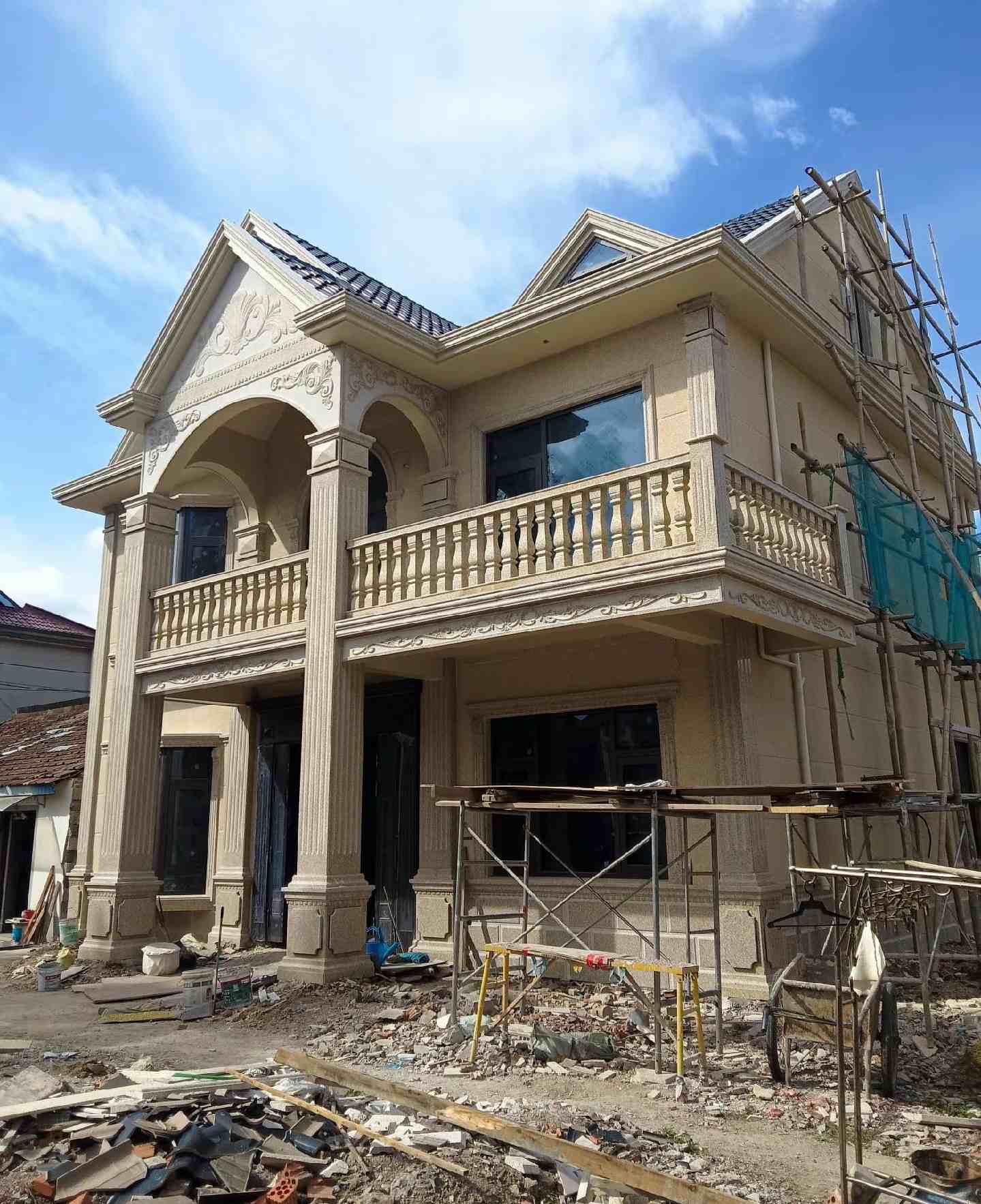 达州 黄金麻花岗岩石材私人别墅雕花门楼柱阳台栏杆