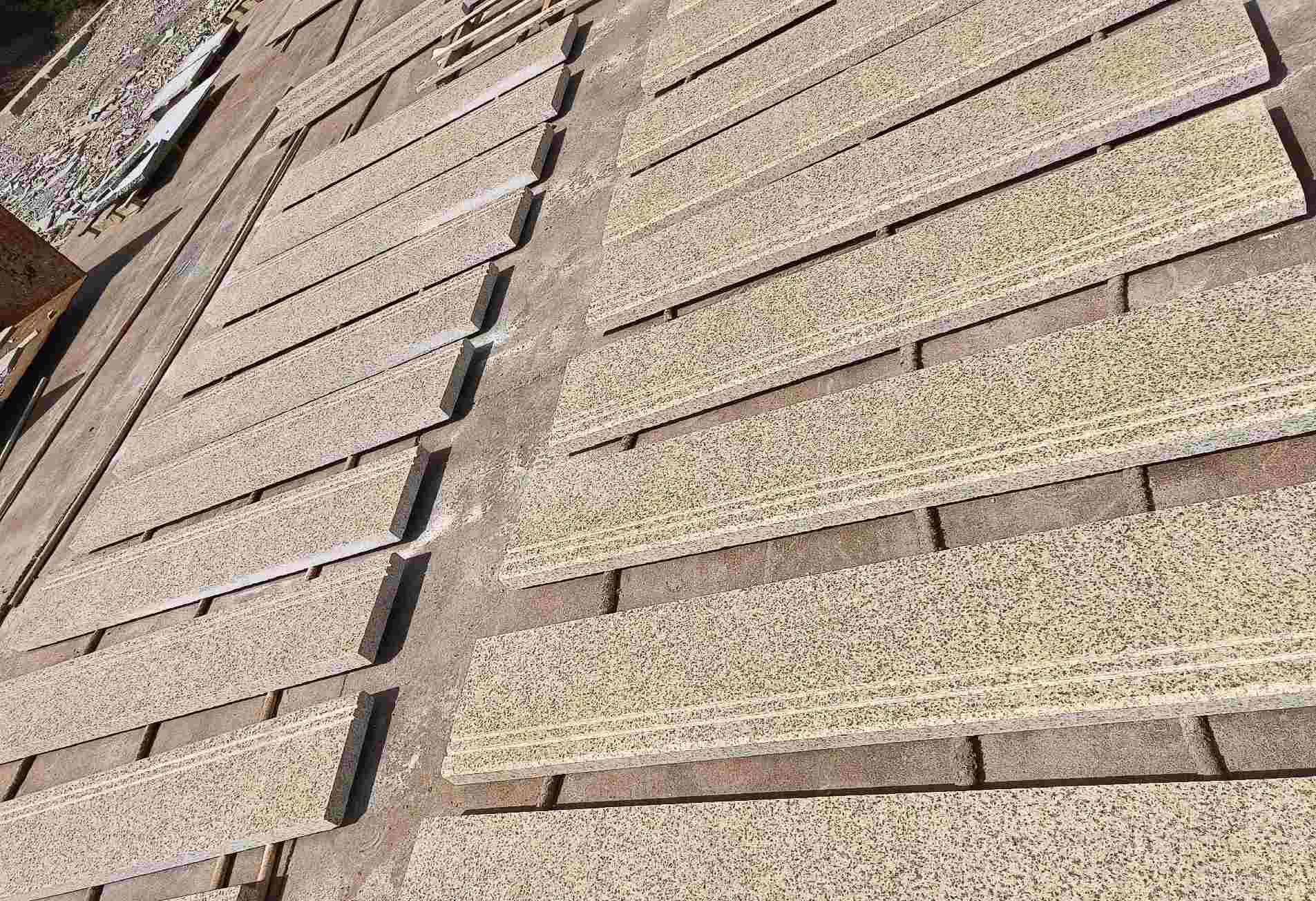 达州 黄金麻花岗岩光面楼梯踏步