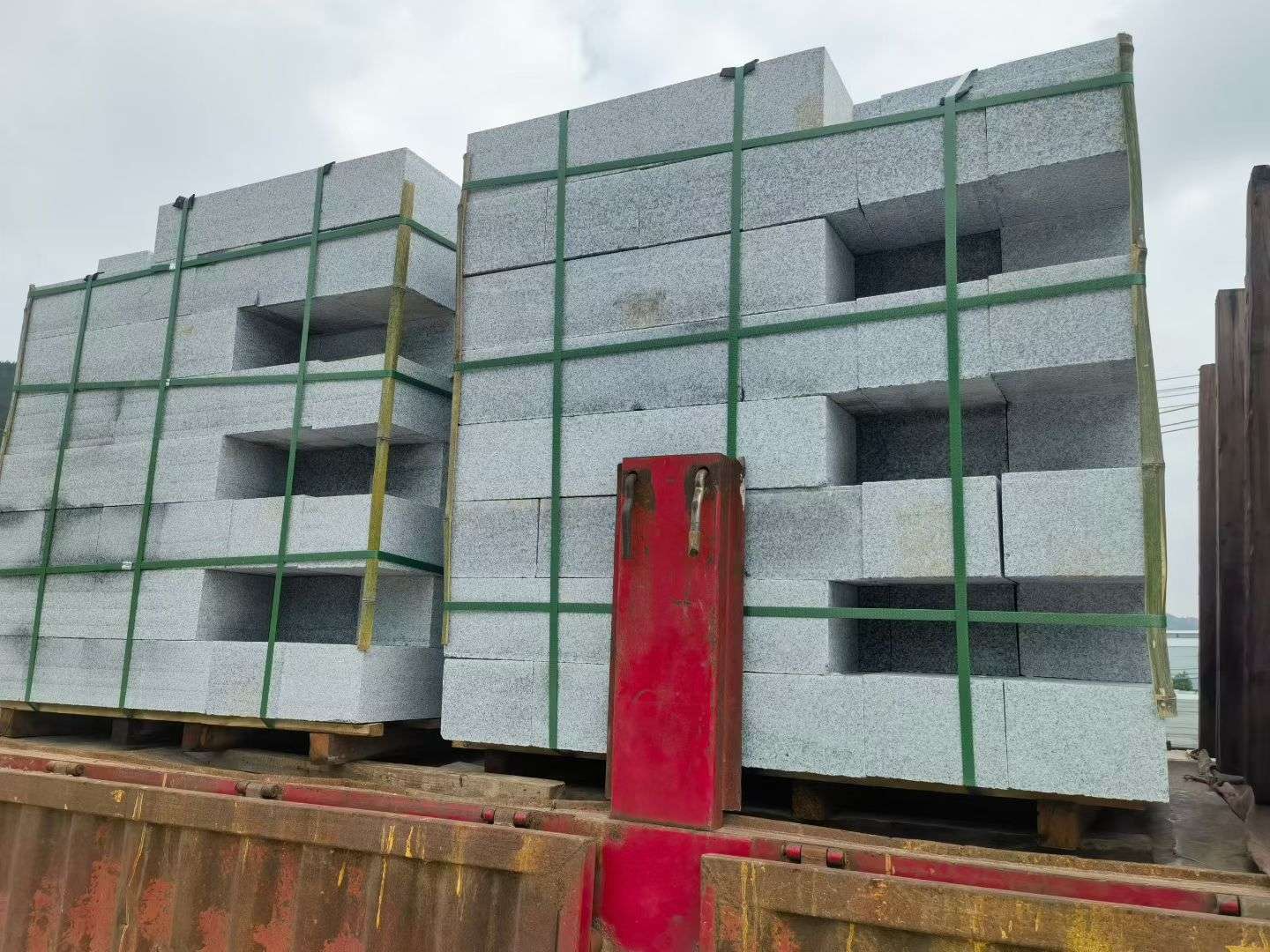 达州 芝麻白花岗岩路沿石，平石，路侧石，马路牙子，路缘石，立缘石，平缘石等